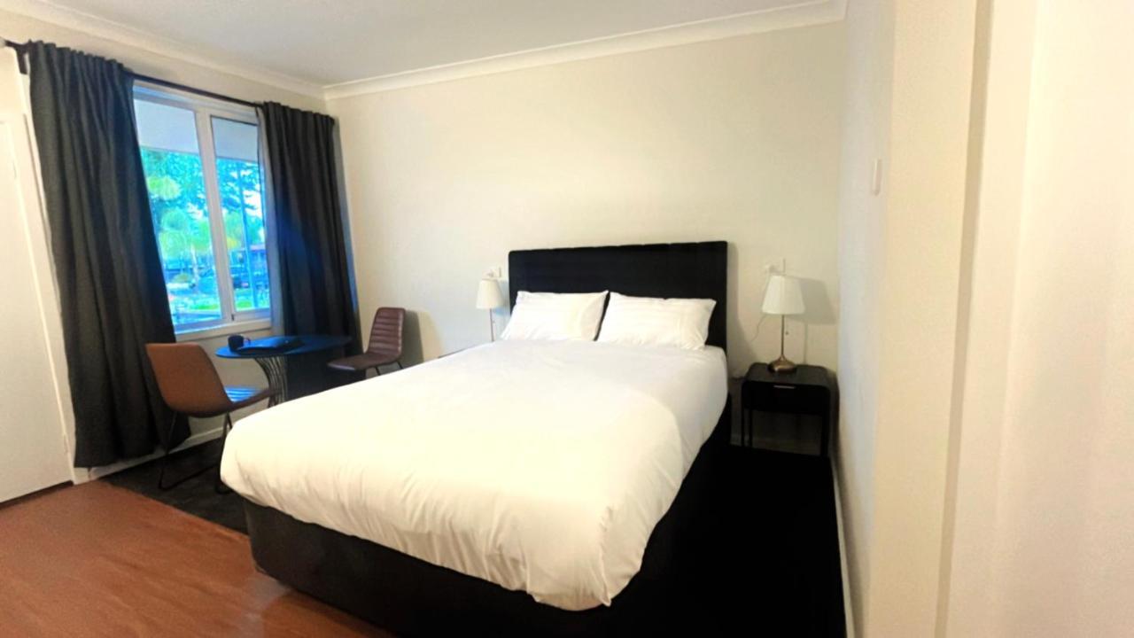 Seven Inn Wagga Wagga Exterior photo