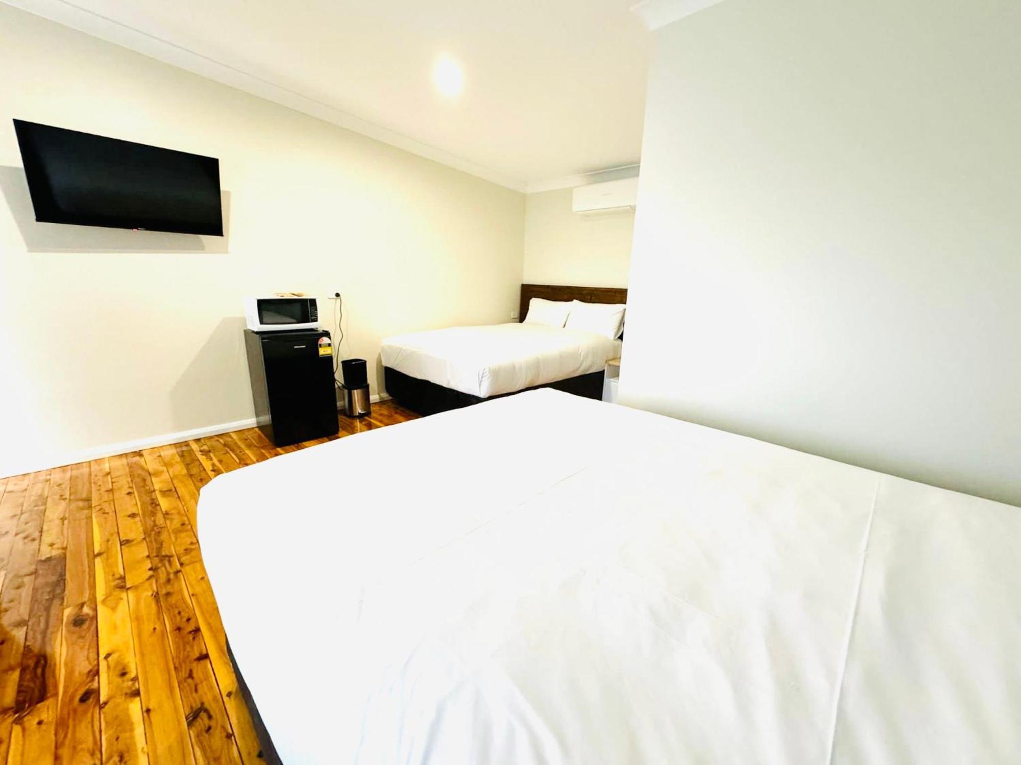 Seven Inn Wagga Wagga Exterior photo