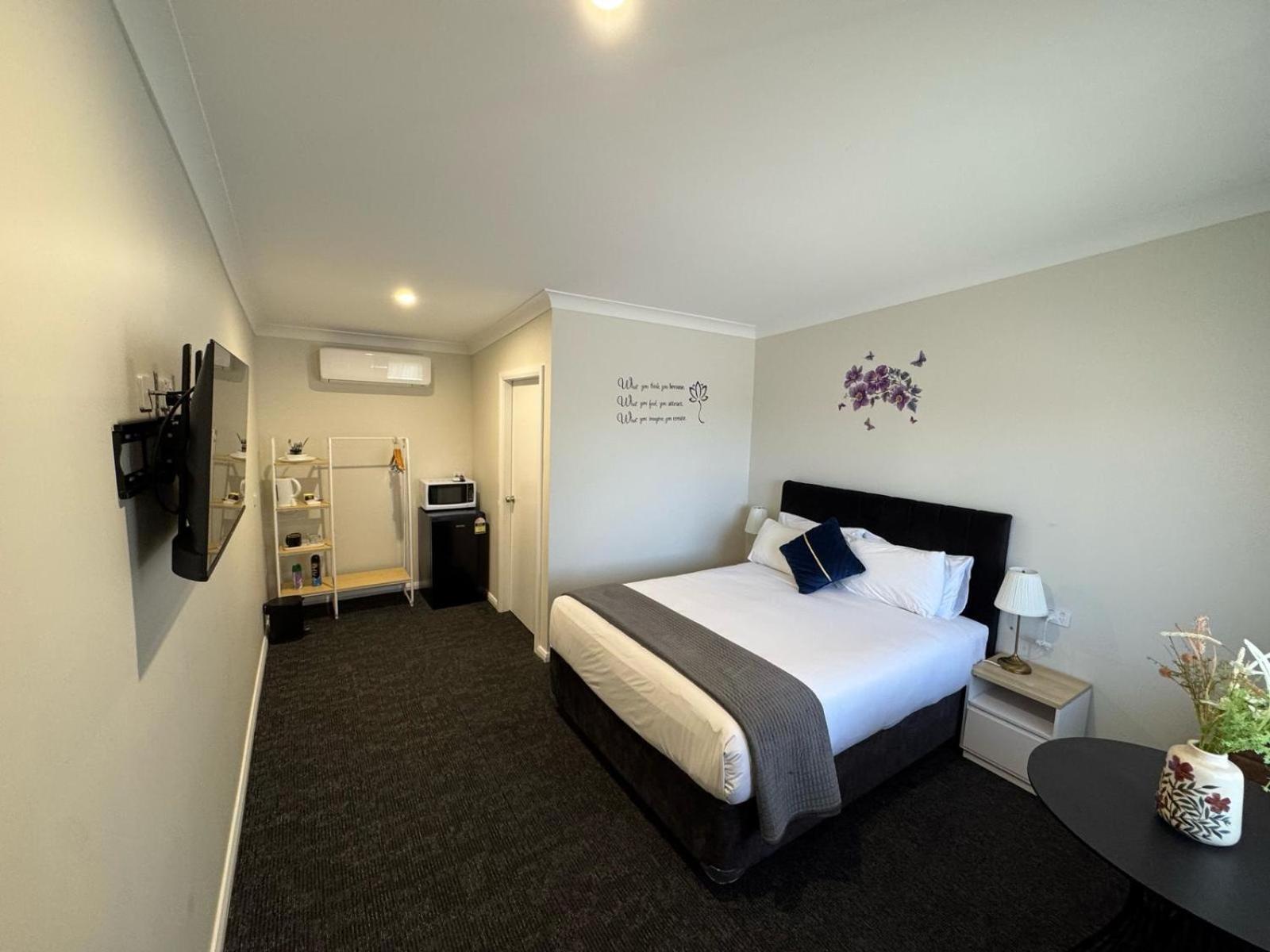 Seven Inn Wagga Wagga Exterior photo